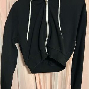 Cropped Forever 21 Black and White Zip Up Hoodie/Sweater Size Small